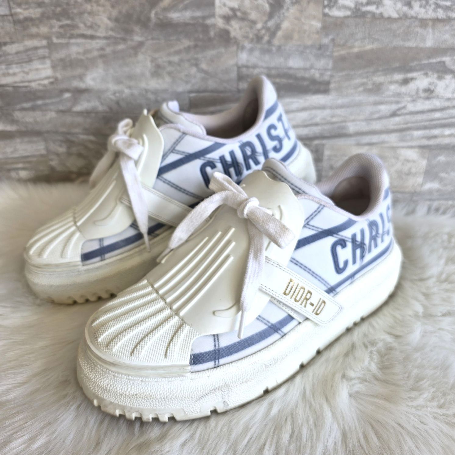 美品クリスチャンディオール スニーカー Dior ID スニーカー36.5 DIOR】スニーカー最新作「DIOR-ID」 オンライン限定先行発売