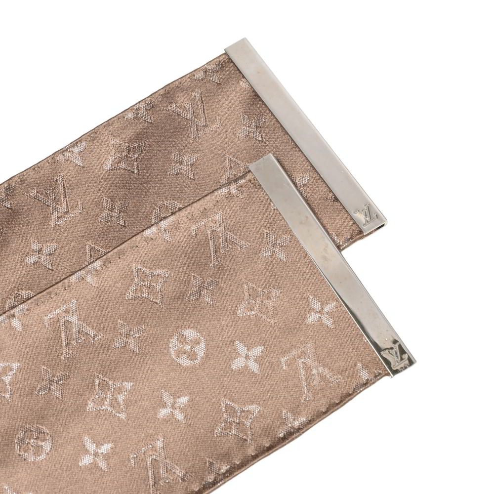 【極美品】 LOUIS VUITTON ルイヴィトン　ウール ドンキ―コート LOUIS VUITTON シルク モノグラム ベルト トレンチコート - メルカリ