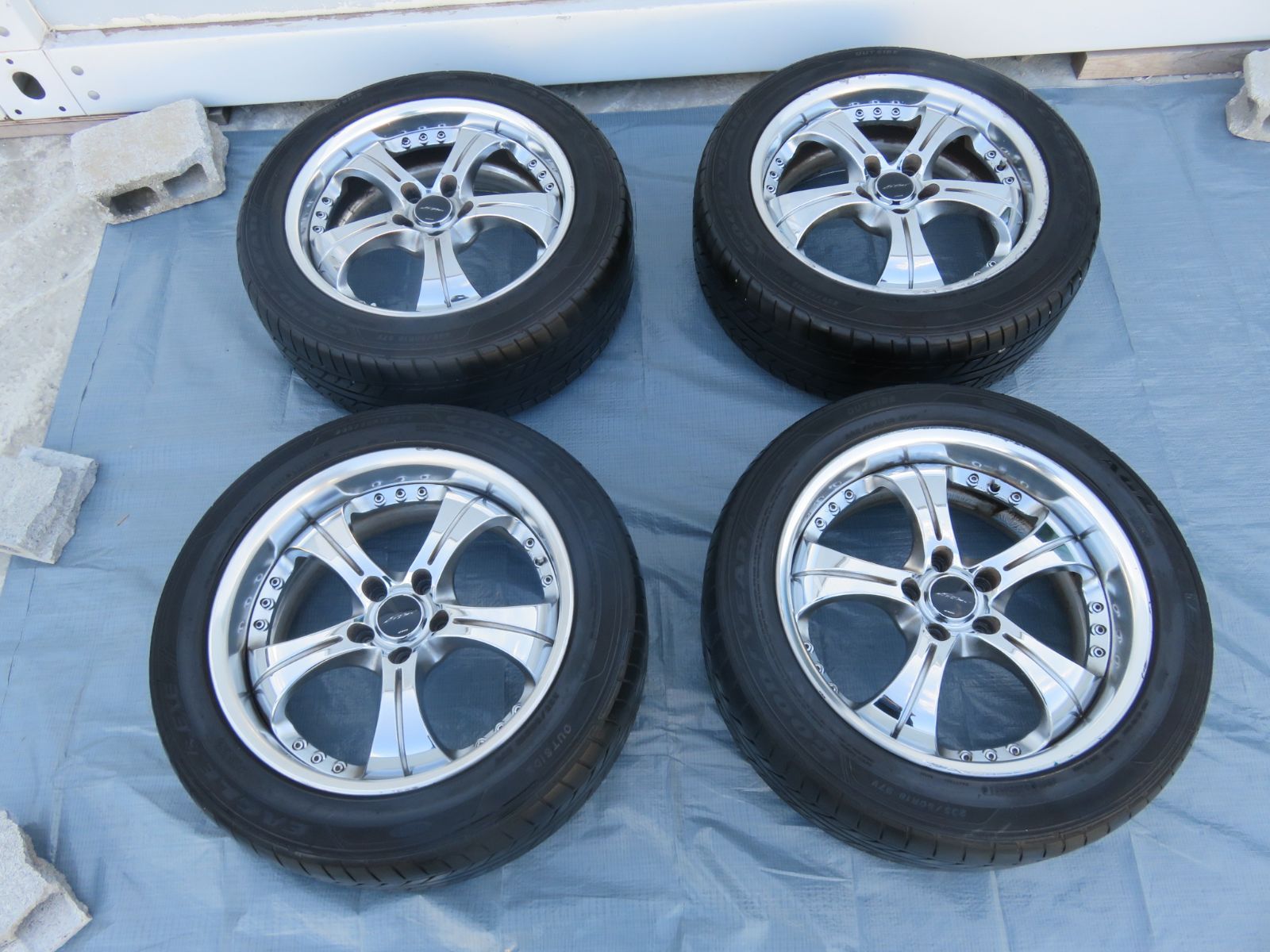 ☆SFC1544/WORK EFORS 18インチ 18×8.0JJ +40 5穴 PCD114.3