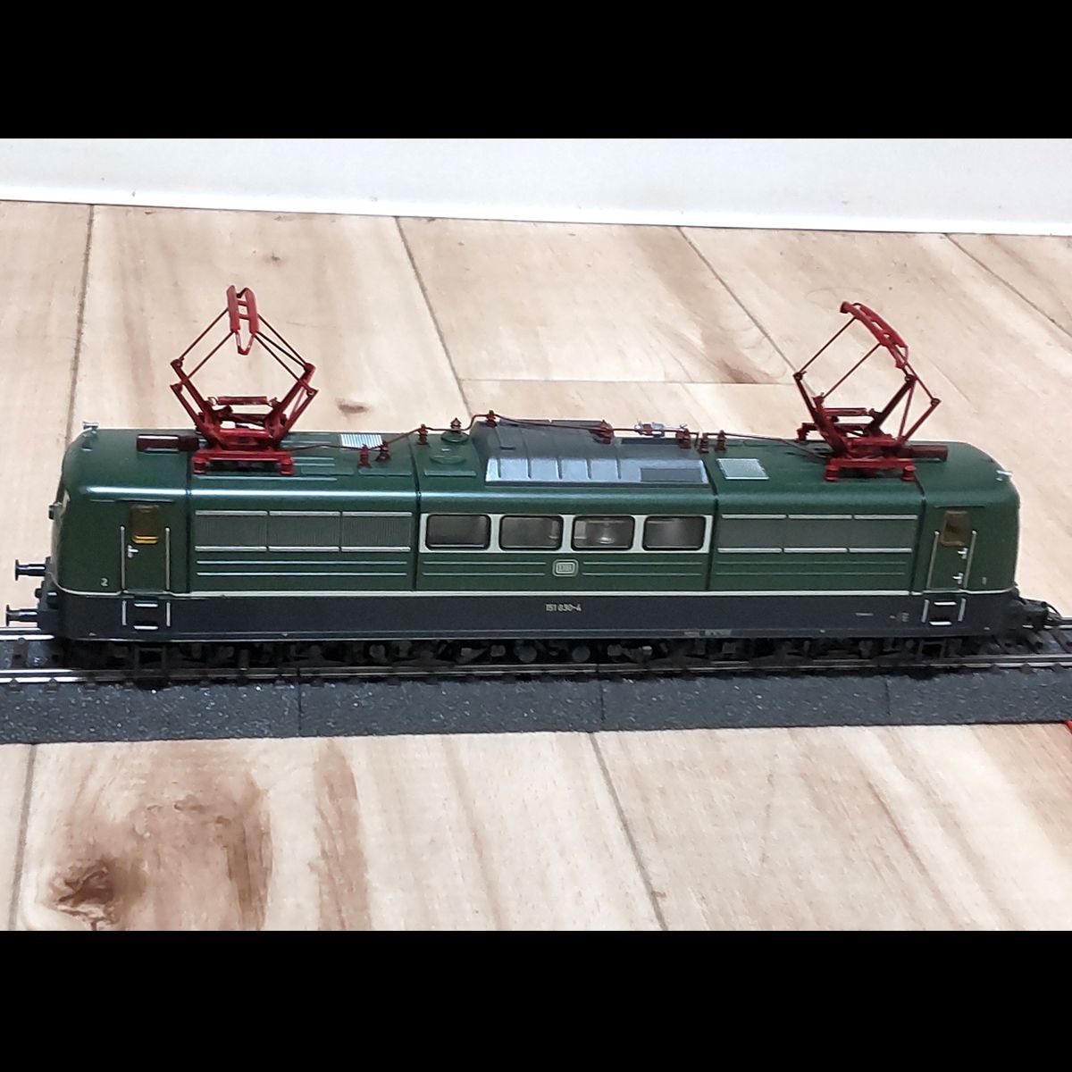 メルクリン BR151 37431 & 4131 客車4両セット HOゲージ メルクリン BR151 37431 & 4131 客車4両セット HOゲージ - メルカリ