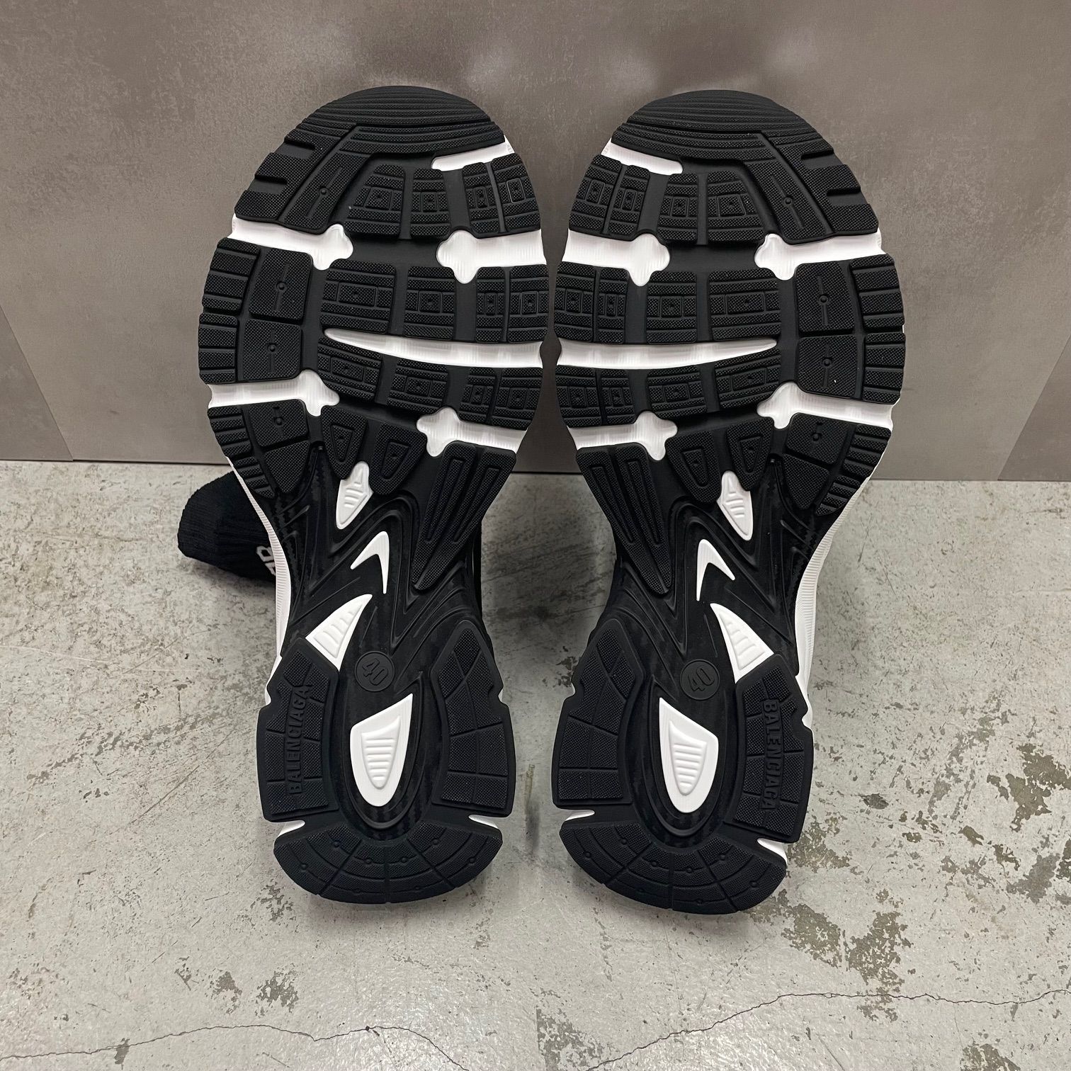 新品 Balenciaga Speed 3.0 Sneaker Black White 654532 BBロゴ