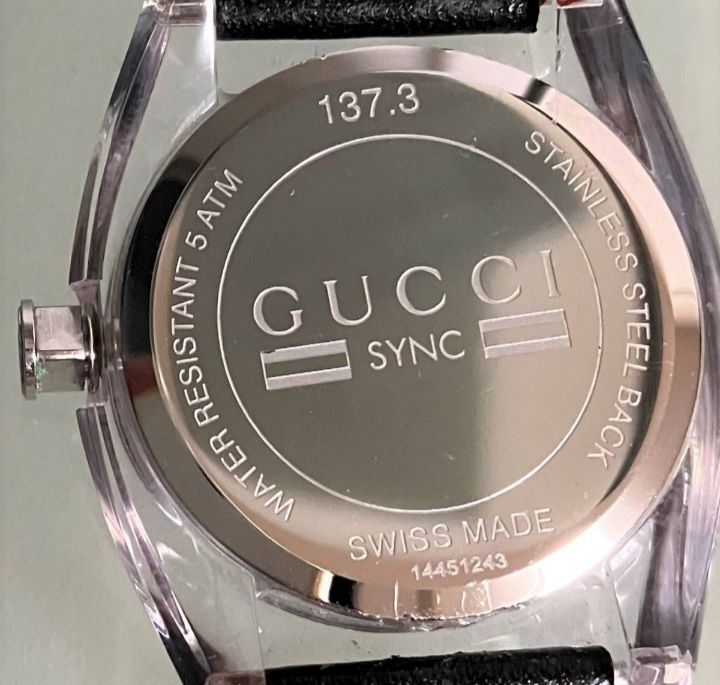 ☆稼動品☆GUCCI グッチ☆SYNC シンク☆137.3☆QZ☆シルバー文字盤