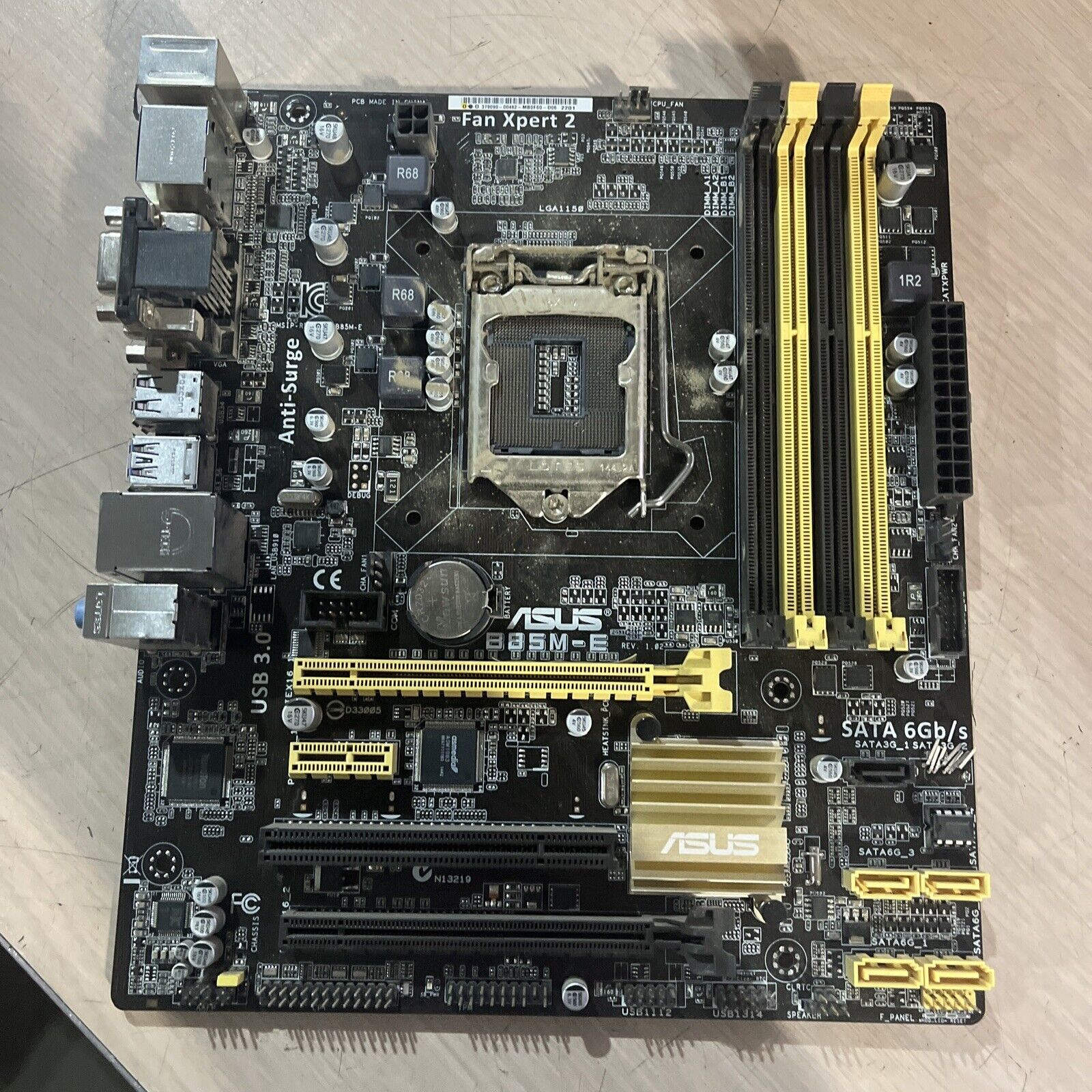 ASUS B85M-E マザーボード