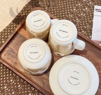Marimekko Unikkoグレーとホワイトのマグカップ4点セット