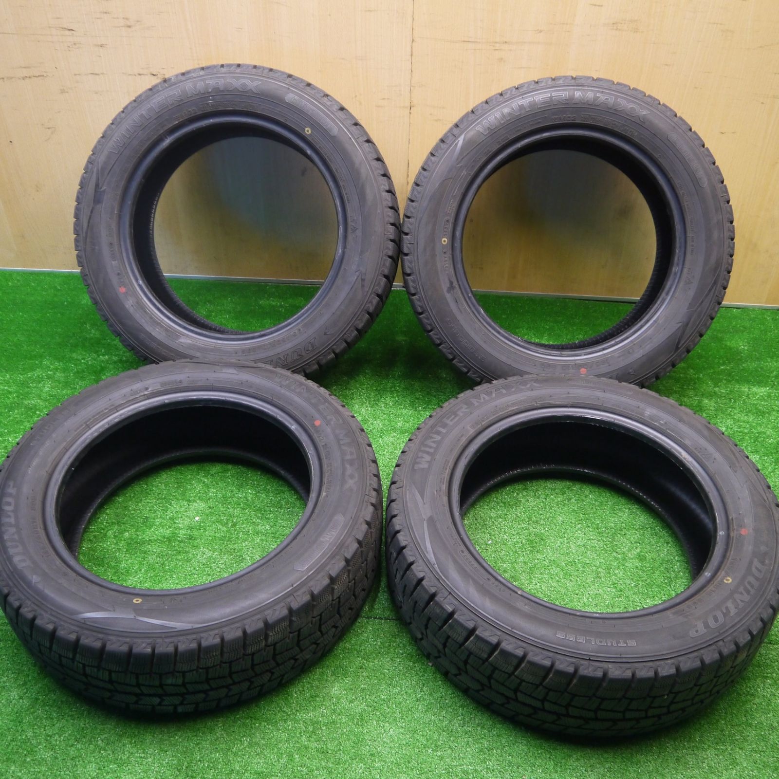 バリ溝 22年 9.5分 スタッドレス 195 60R16 ダンロップ ウインターマックス WM02 タイヤ 16インチ セレナ エクスファイア ノア ヴォクシー 等 5101001Hスタ