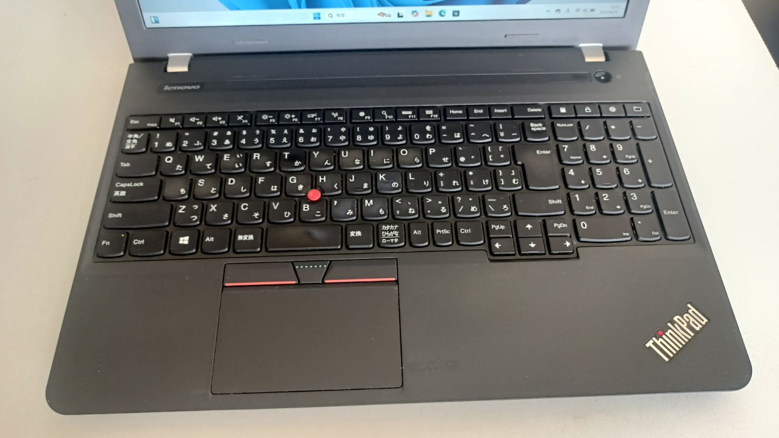 ノートパソコンThinkPad第六世代Core i7 SSD256Gメモリ8G win11 office
