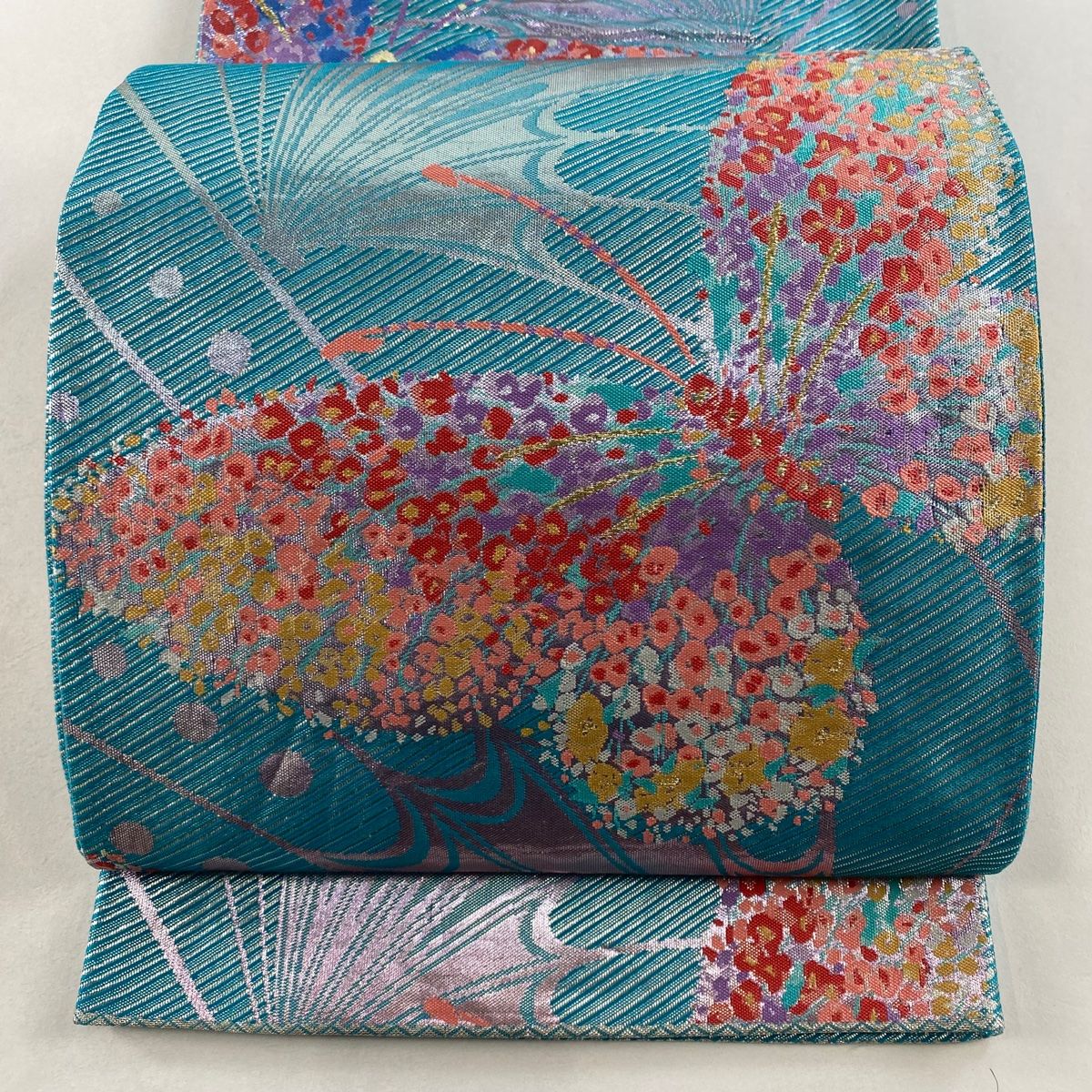k-1611 花草に蝶 上品なデザイン 正絹 六通 袋帯