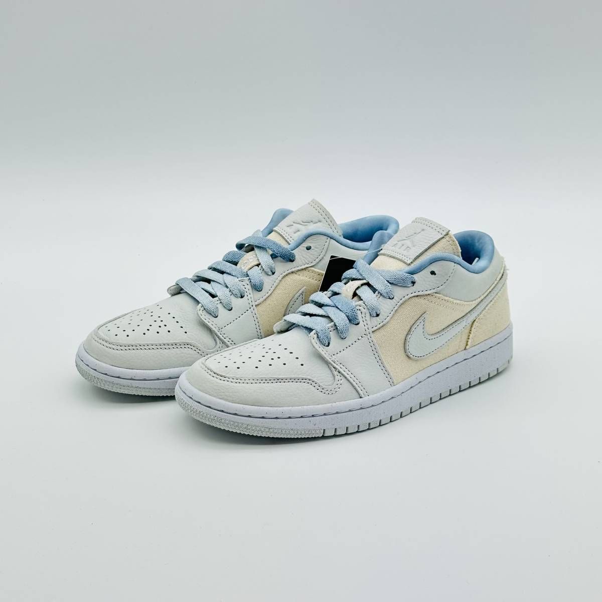 新品未使用】 Nike Air Jordan 1 Low Se Canvas Iris Whisper Sail