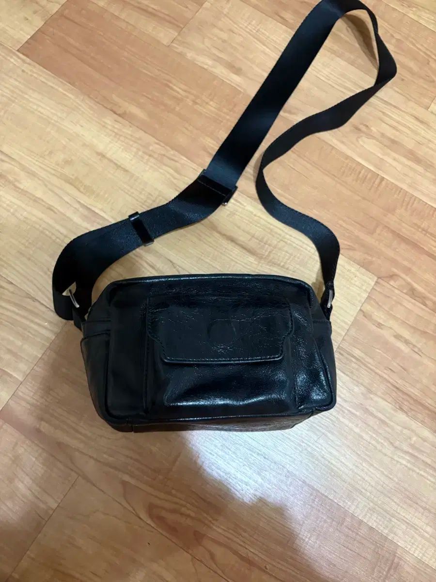 MARGESHERWOOD マジシャーウッド クロスバッグ ブラック