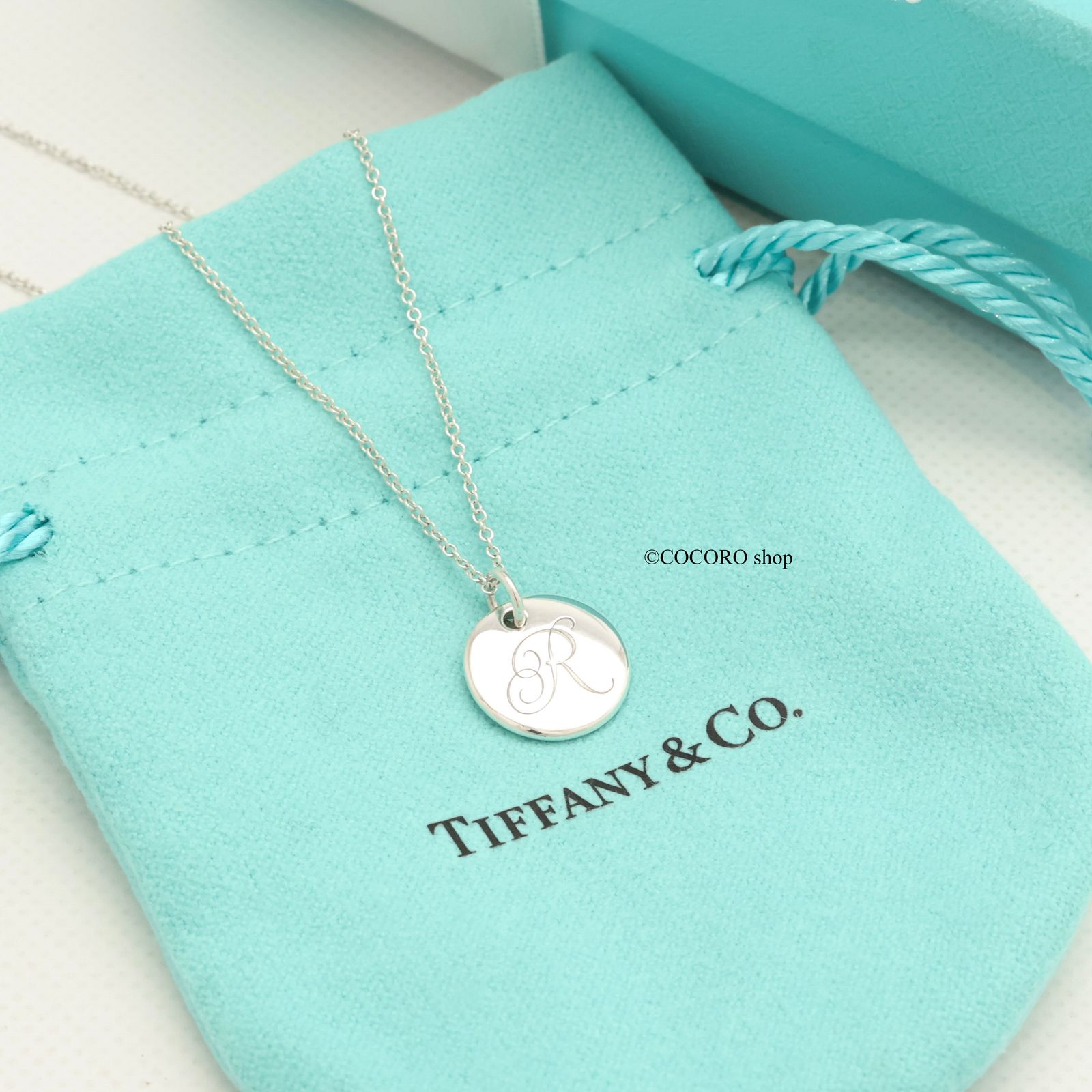 美品】ティファニー TIFFANY&Co. ノーツ レター イニシャル R ディスク ネックレス AG925 - メルカリ