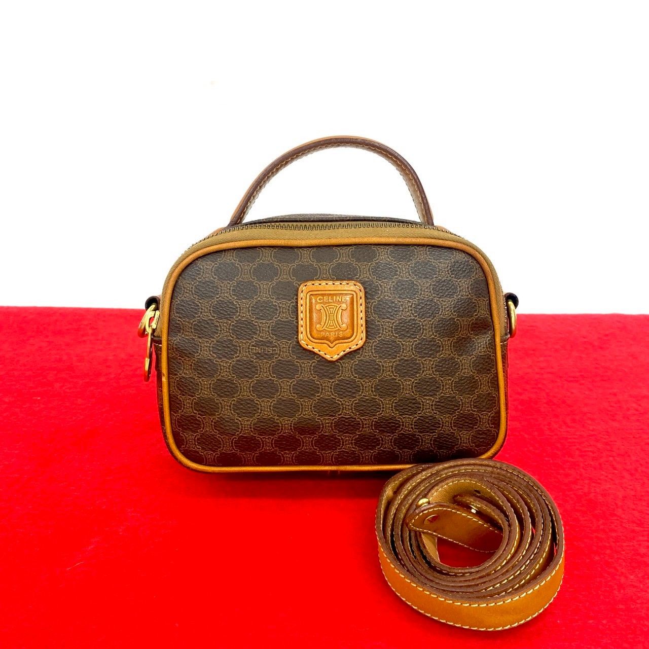 美品 ヴィンテージ CELINE レザー マカダム バケット ハンドバッグ 極 美品 CELINE セリーヌ ヴィンテージ マカダム ブラゾン 柄