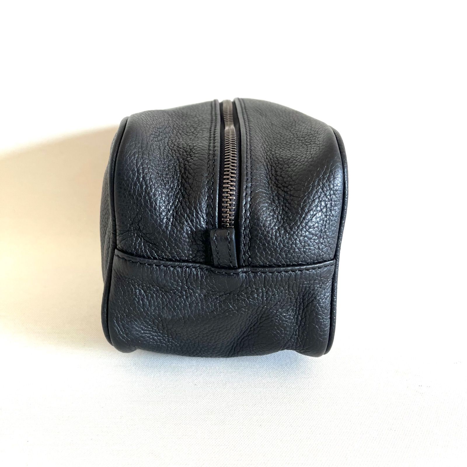 GIORGIO ARMANI セカンドバッグ クラッチバッグ 美品 GIORGIO ARMANI ジョルジオ アルマーニ クラッチバッグ