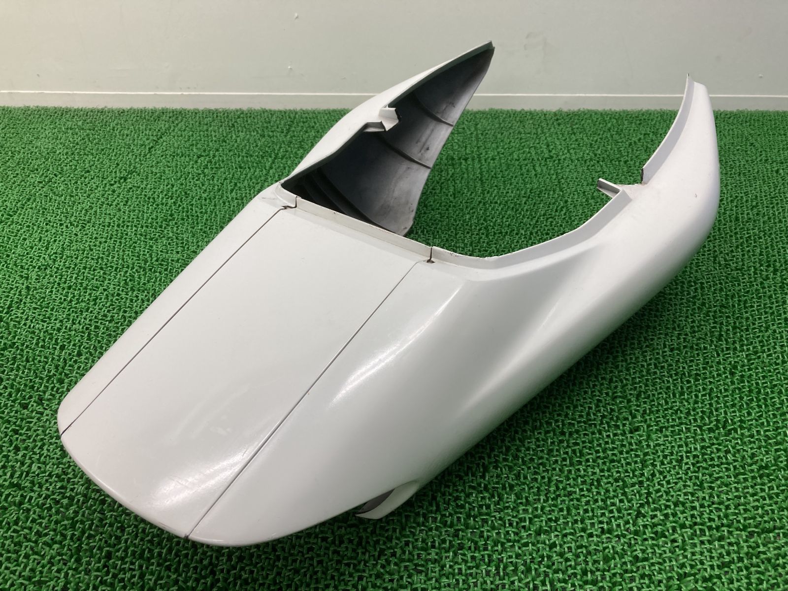 xjr400r rh02j 純正 テールカウル XJR400R RH02J純正テールカウル 白 XJR400R テールカウル 白 4HM