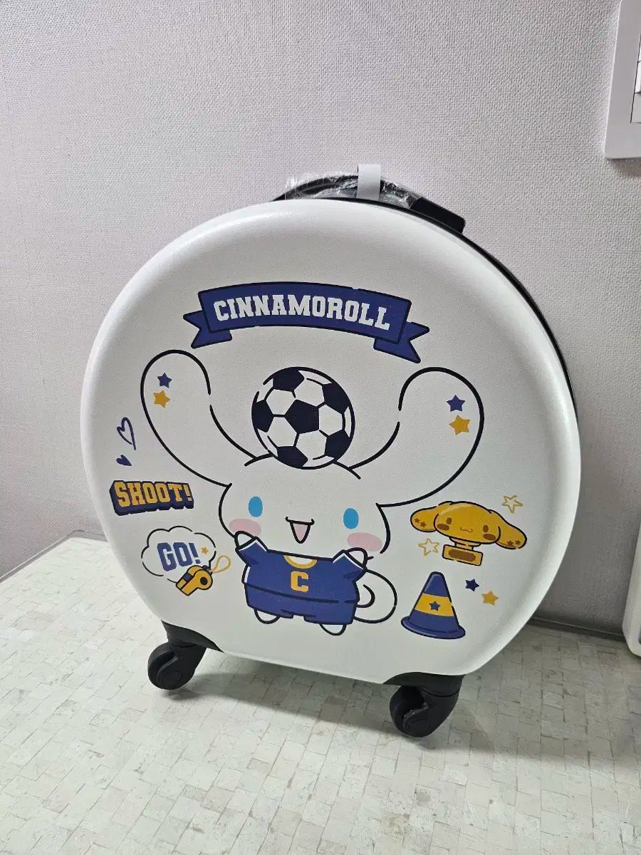 【雷市場（ポンジャン）商品韓国直送】 セブンイレブン シナモロール キャリーケース スーツケース