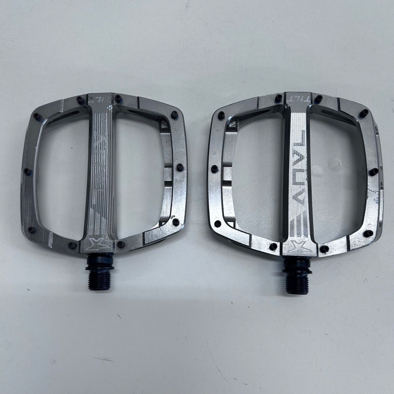 ANVL TILT PEDAL V3 フラットペダル - メルカリ