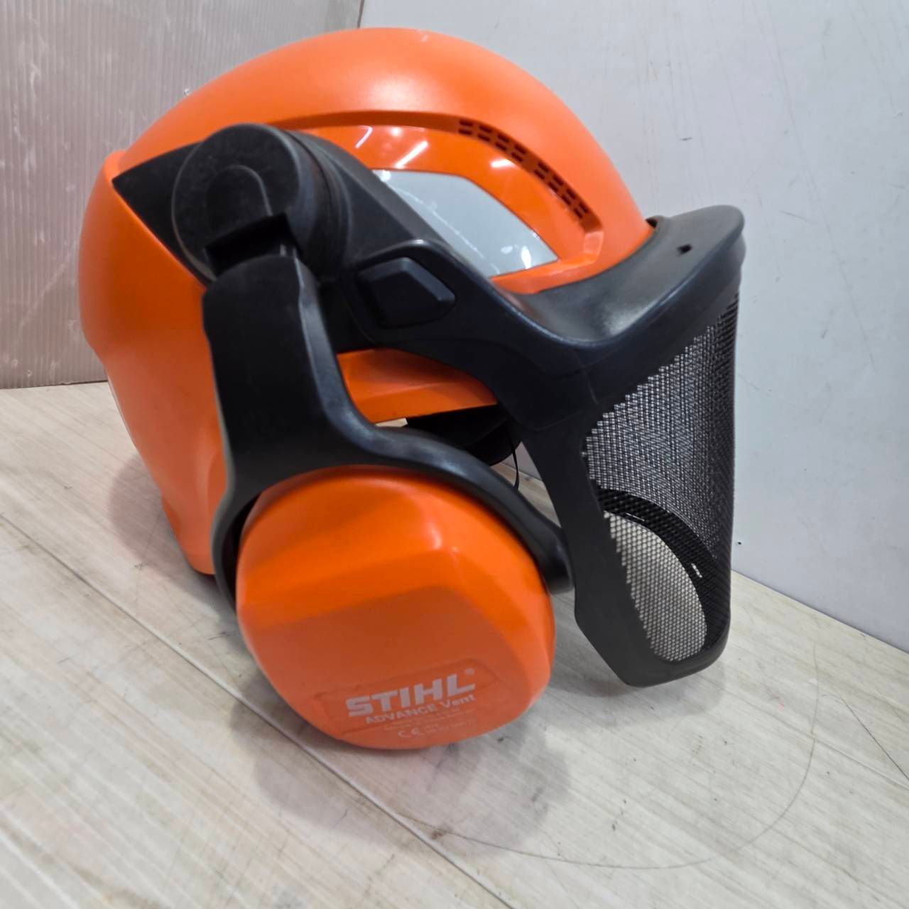 アドバンス ベント ヘルメット | STIHL
