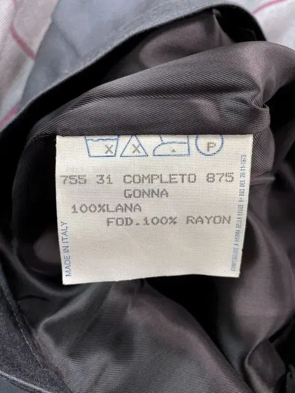 ライン ミニスカート