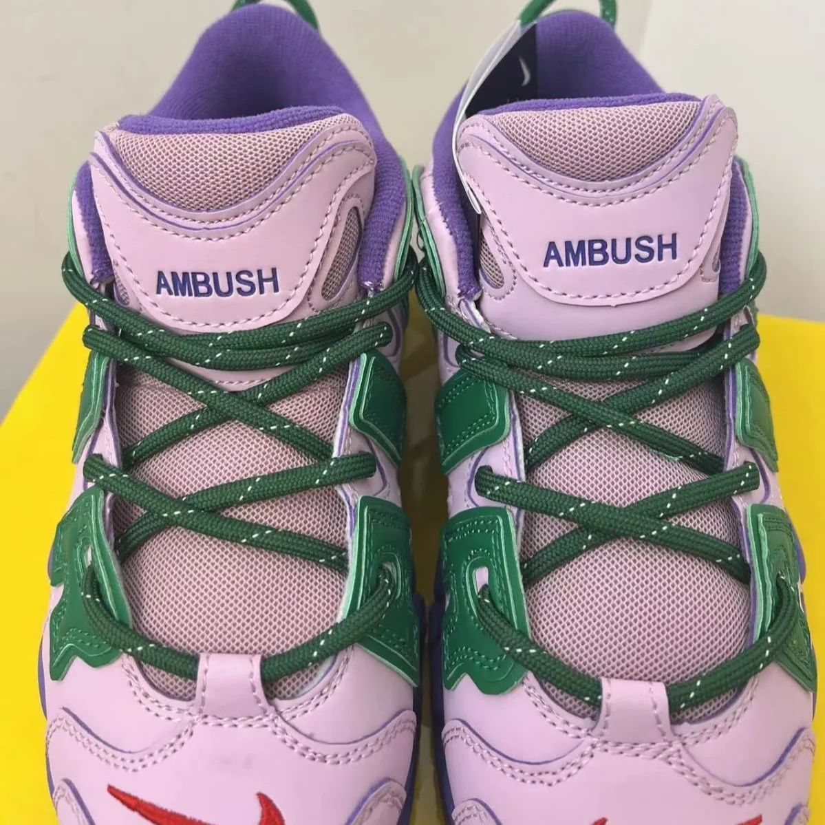 新品未使用ナイキ AMBUSH x Nike Air More Uptempo Low “Lilac スニーカー