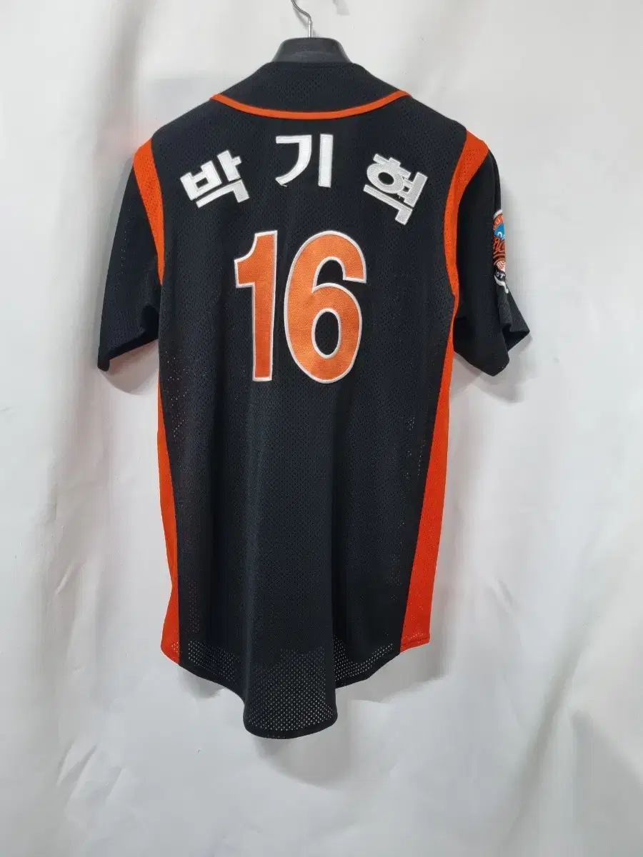 デサント 横浜ベイスターズ 2018 ストライプフーディー Lサイズ