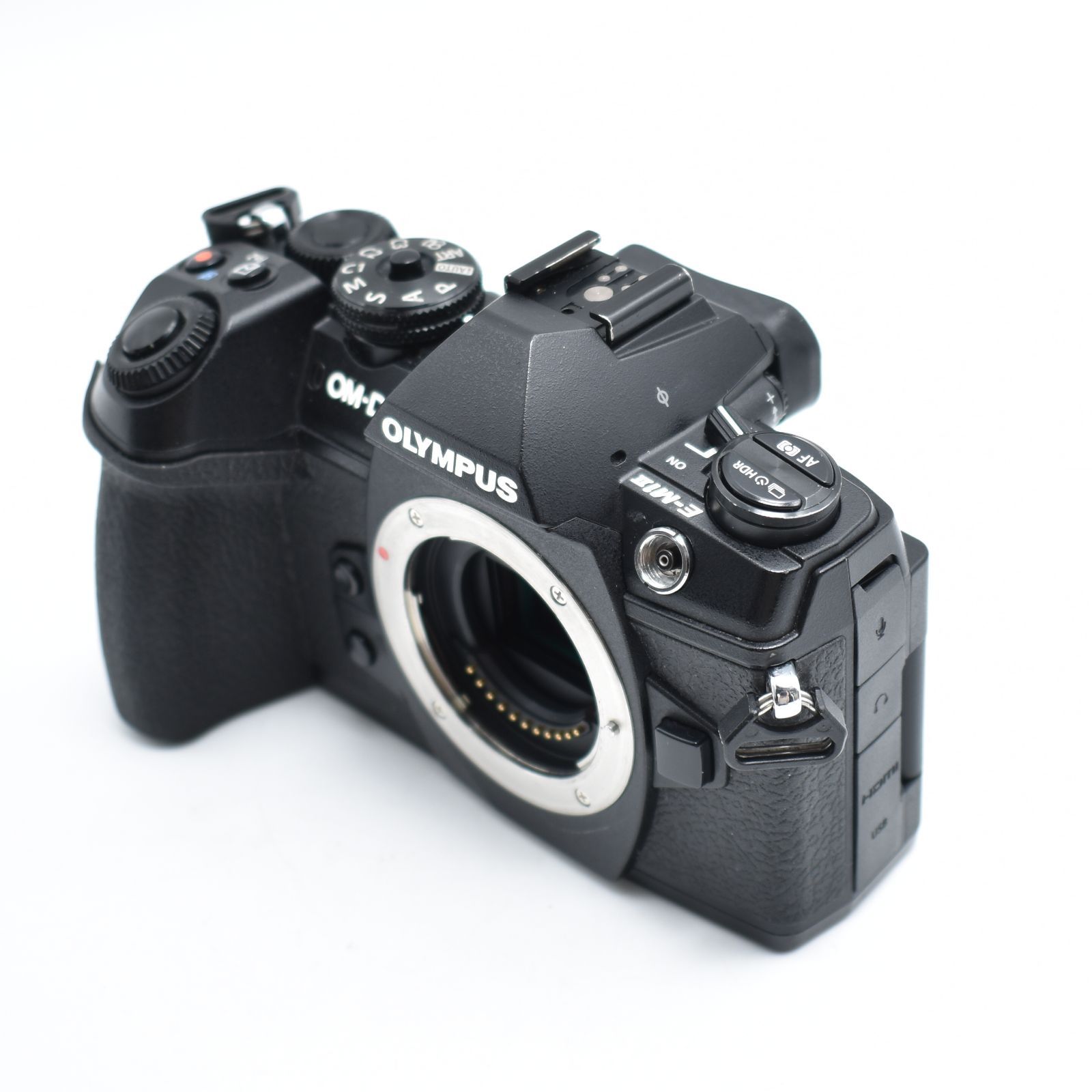 B 9680 Olympus OM-D E-M1 Mark II Camera Body Only 20.4 mega pixel with 3-Inch LCD Black by Olympus