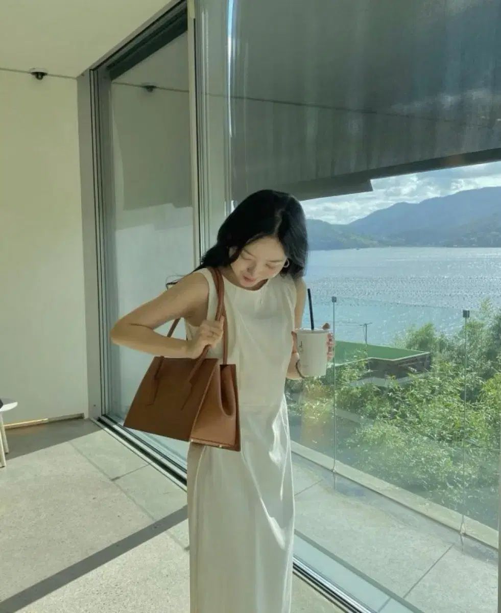 ブラウン
