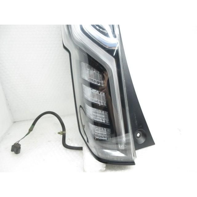 ホンダ N-BOX カスタム JF3 左テールランプ 中古 型番：33551-TTA