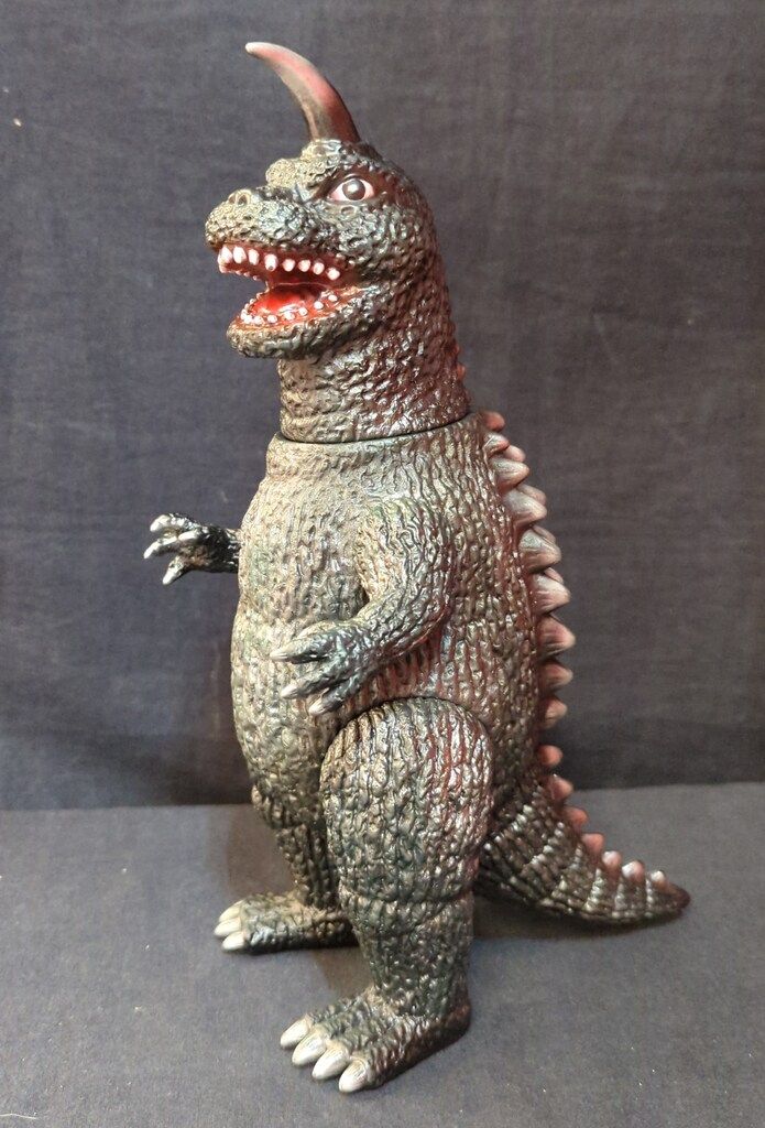タイガーマァク 妄想怪獣シリーズ ザグラ (黒成型/銀塗装) タイガーマァク 妄想怪獣シリーズ ザグラ (黒成型/銀塗装