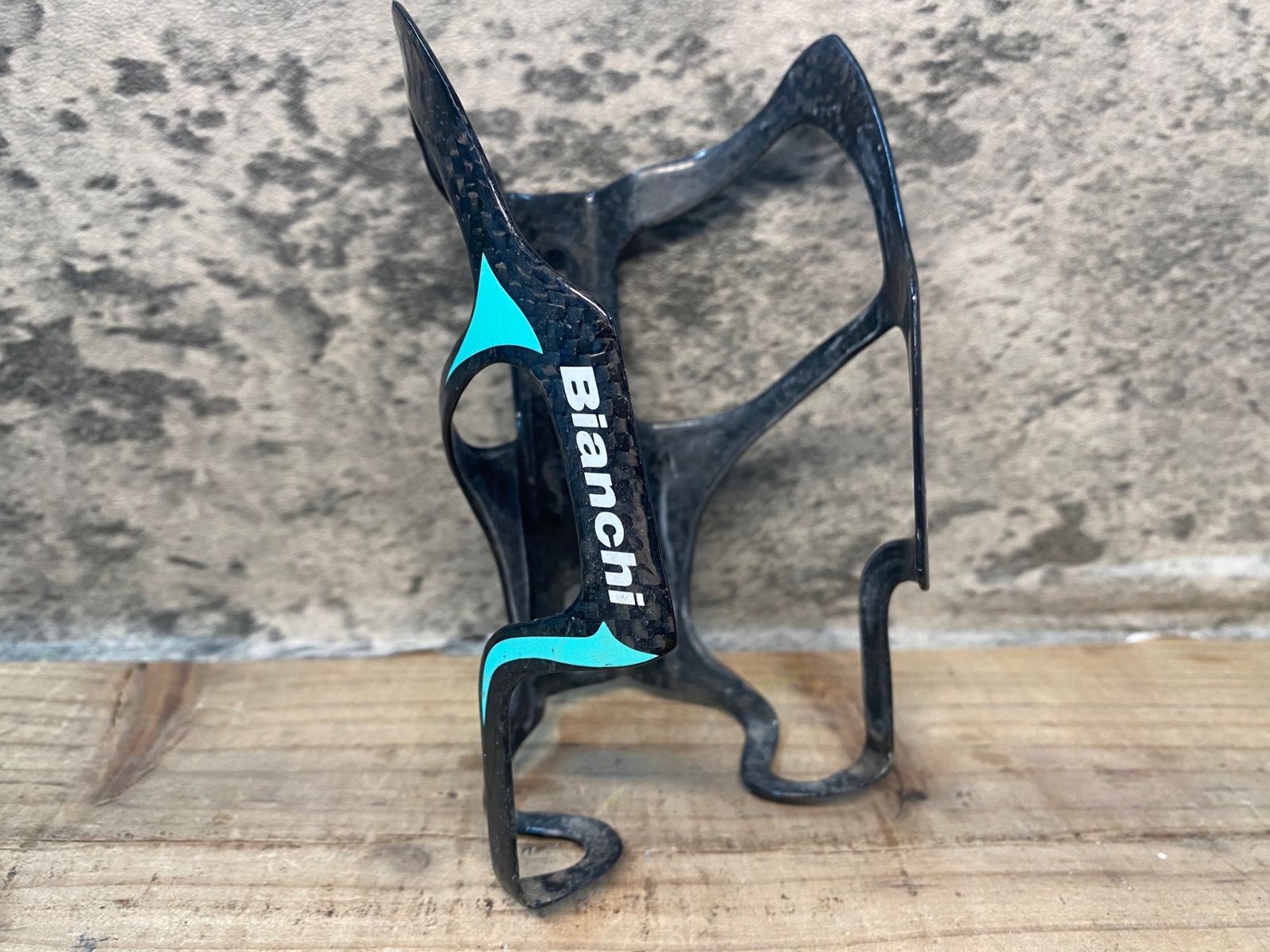 IS828 ビアンキ BIANCHI カーボンボトルケージ 黒