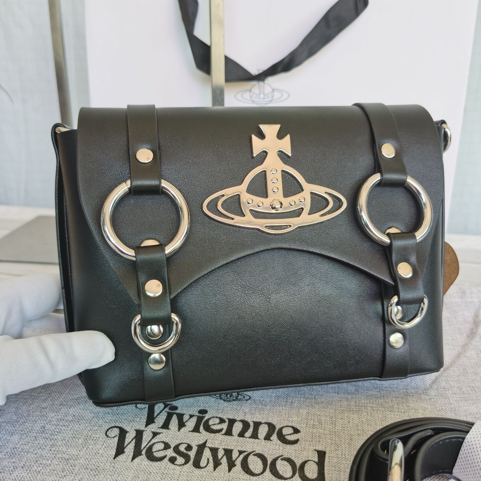 Vivienne Westwood ヴィヴィアンウエストウッド KIM ショルダーバッグ