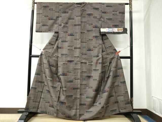 平和屋着物○本場大島紬 9マルキ 泥染め 短冊霞文 山下義蔵