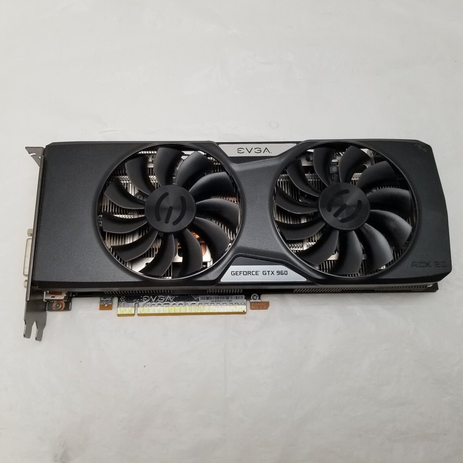 EVGA Nvidia GECE GTX 960 SSC : 2GB GDDR5 : グラフィックス カード 