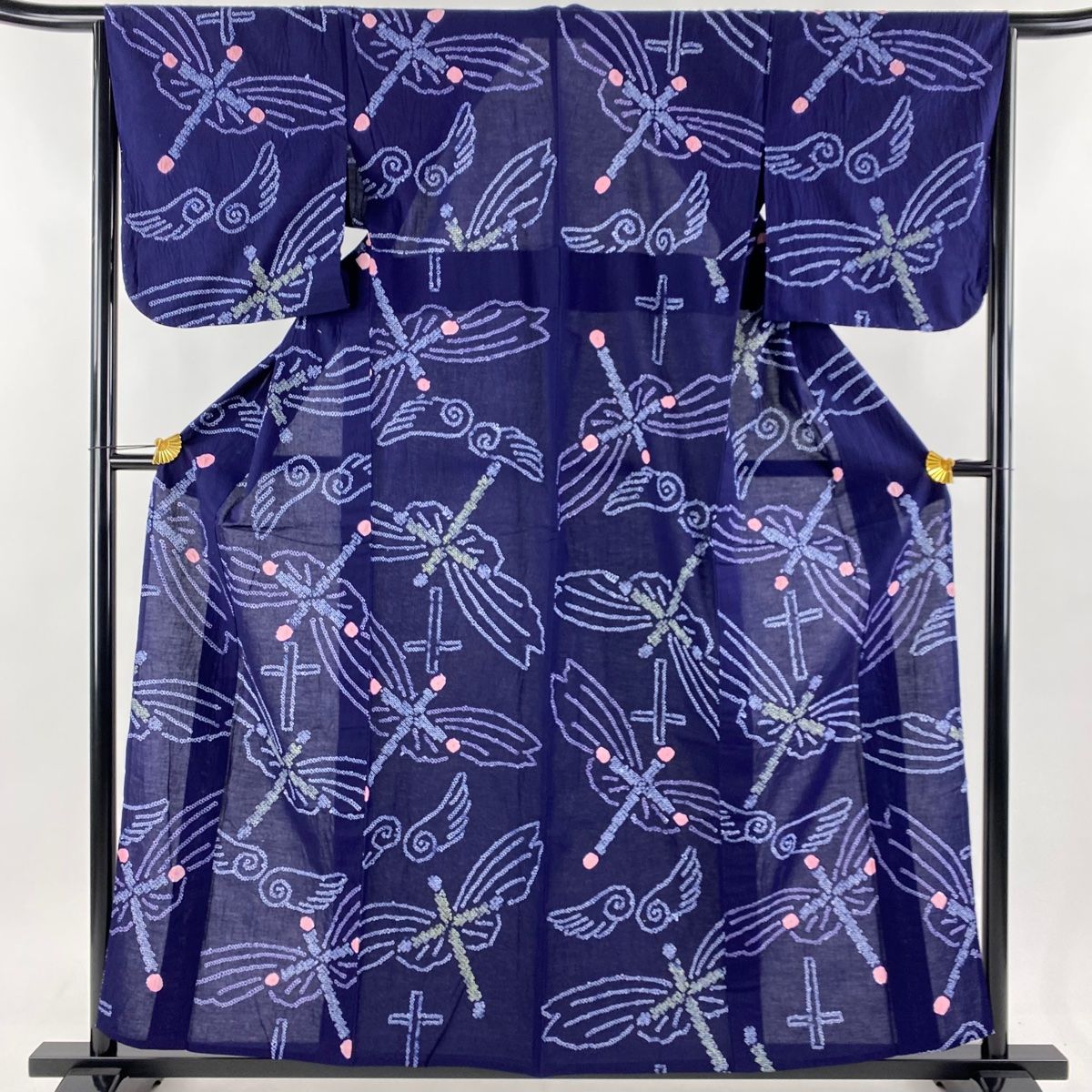 浴衣 身丈158.5cm 裄丈63.5cm S 絞り浴衣 羽根 生き物 絞り 紺色 綿 名品