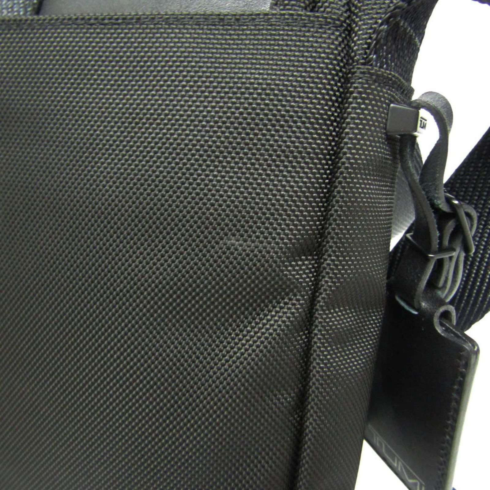 A4可 美品 TUMI ナイロン レザー ショルダーバッグ 黒 フラップ