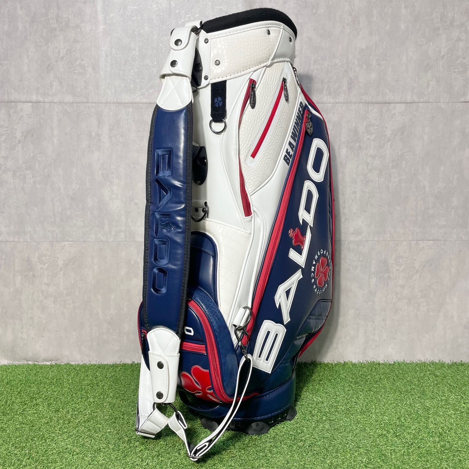 BALDO ゴルフキャディバッグ CORSA 白/黒 BALDO PRO MODEL STAFF BAG | BALDO（ゴルフクラブメーカー