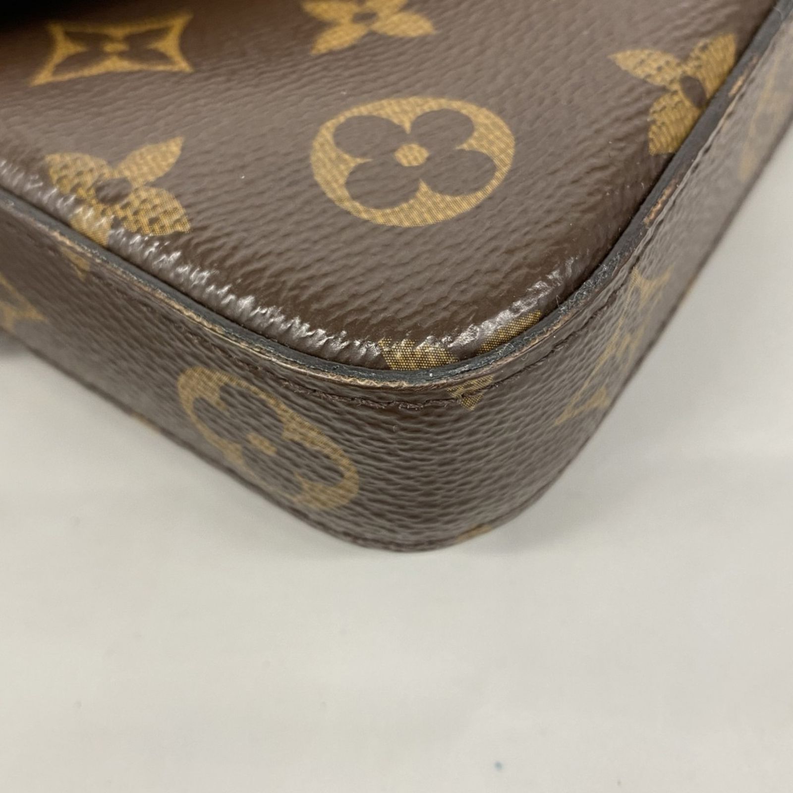 ショルダーウォレット