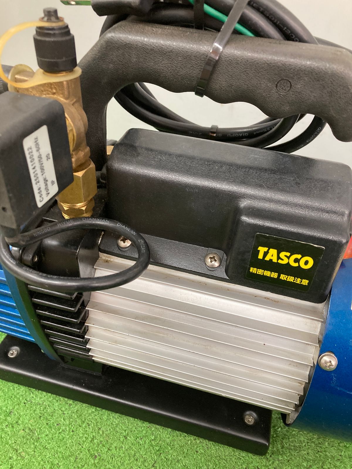 中古品】【0921】☆イチネンTASCO TA150XB 逆流防止弁付超軽量小型真空 