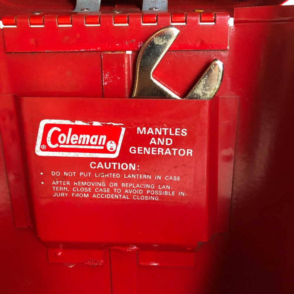 □□ Coleman コールマン アウトドア ガソリンランタン 76年製