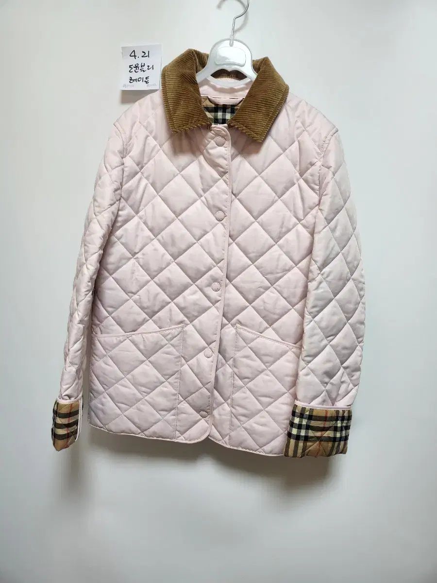 美品★BURBERRY キルティングジャケット 140cm Burberry キルティングジャケットベビーバーバリー