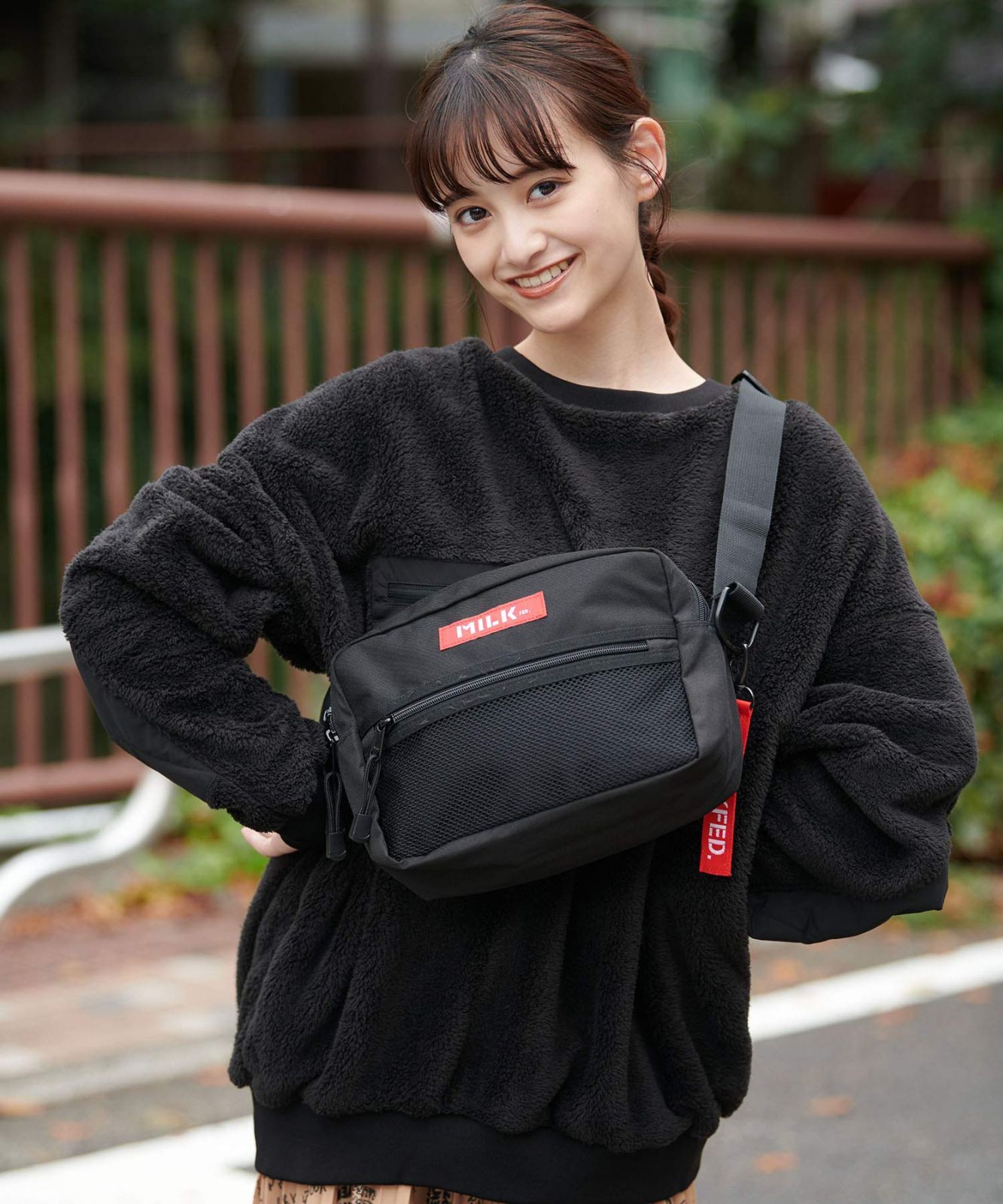 激安！】WIDE BAG SHOULDER MESH ショルダーバッグ POCKET [ミルク