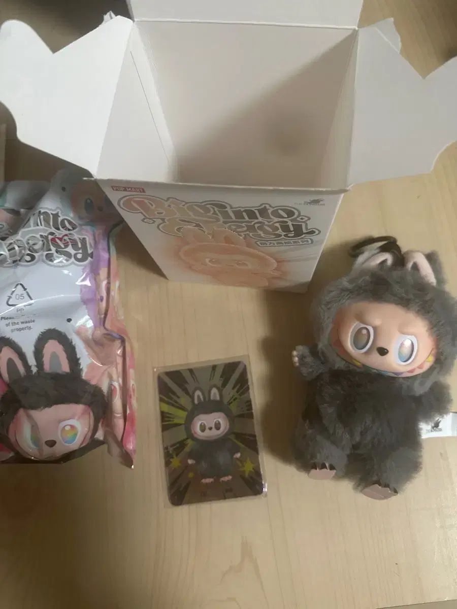 ラブブ シークレット SECRET ID LABUBU Big into energy シークレット