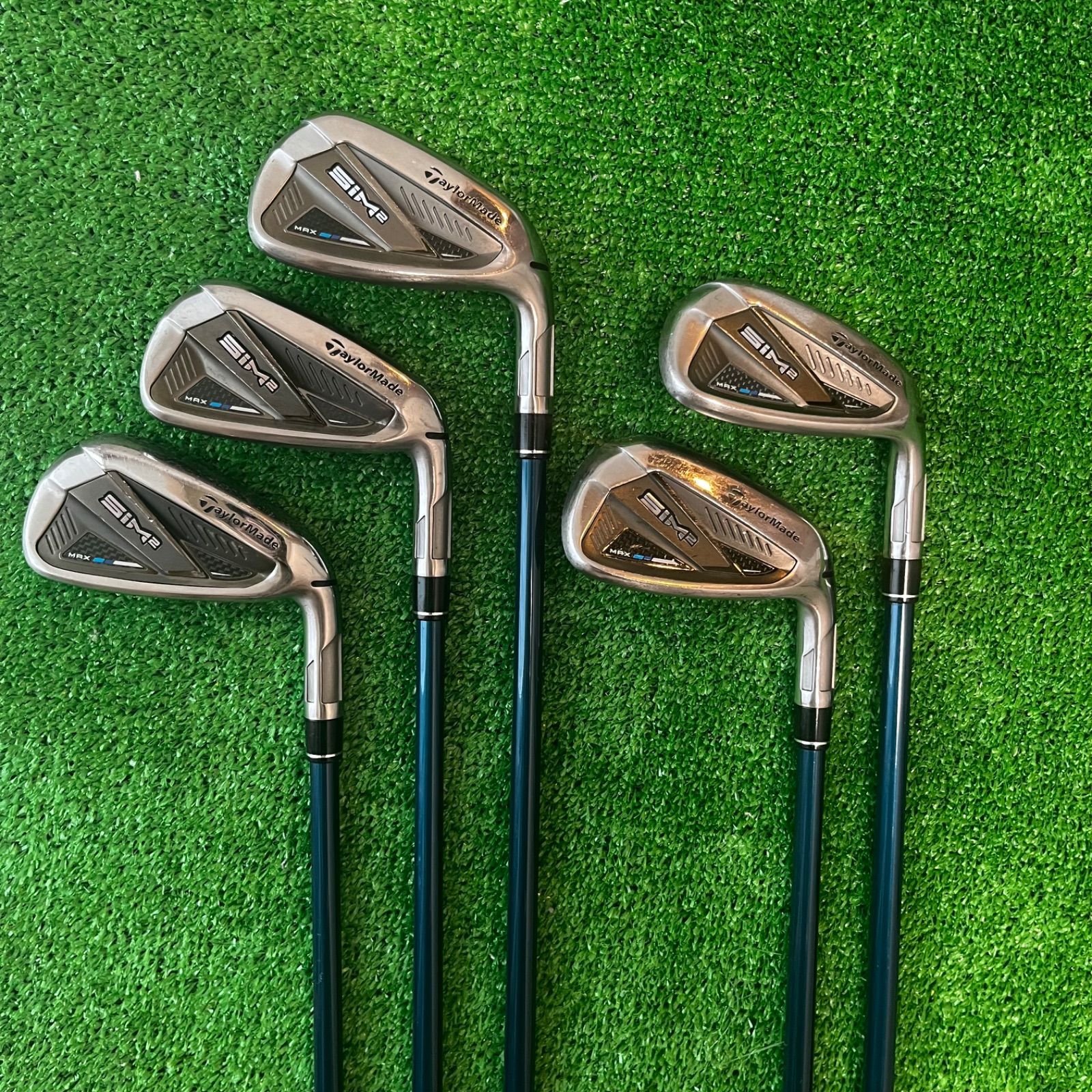 新品 テーラーメイド SIM2MAX アイアンセット 5本 カーボン　Rシャフト テーラーメイド SIM2 MAXアイアンセット 5本 カーボン R