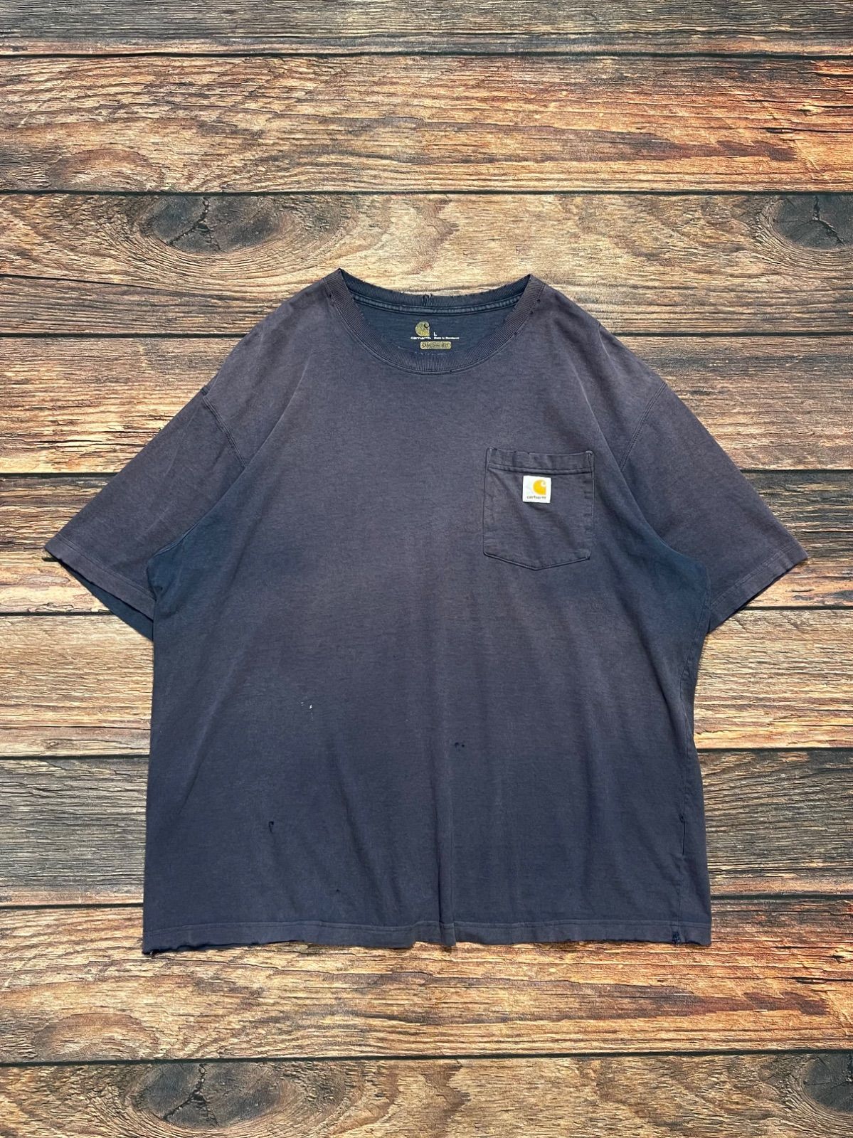 最終値下げ！【80s】Carhartt レアデザインTシャツ 鬼フェード carhartt / 鬼フェード 】 ナス紺色 Tシャツ ポケT L - メルカリ