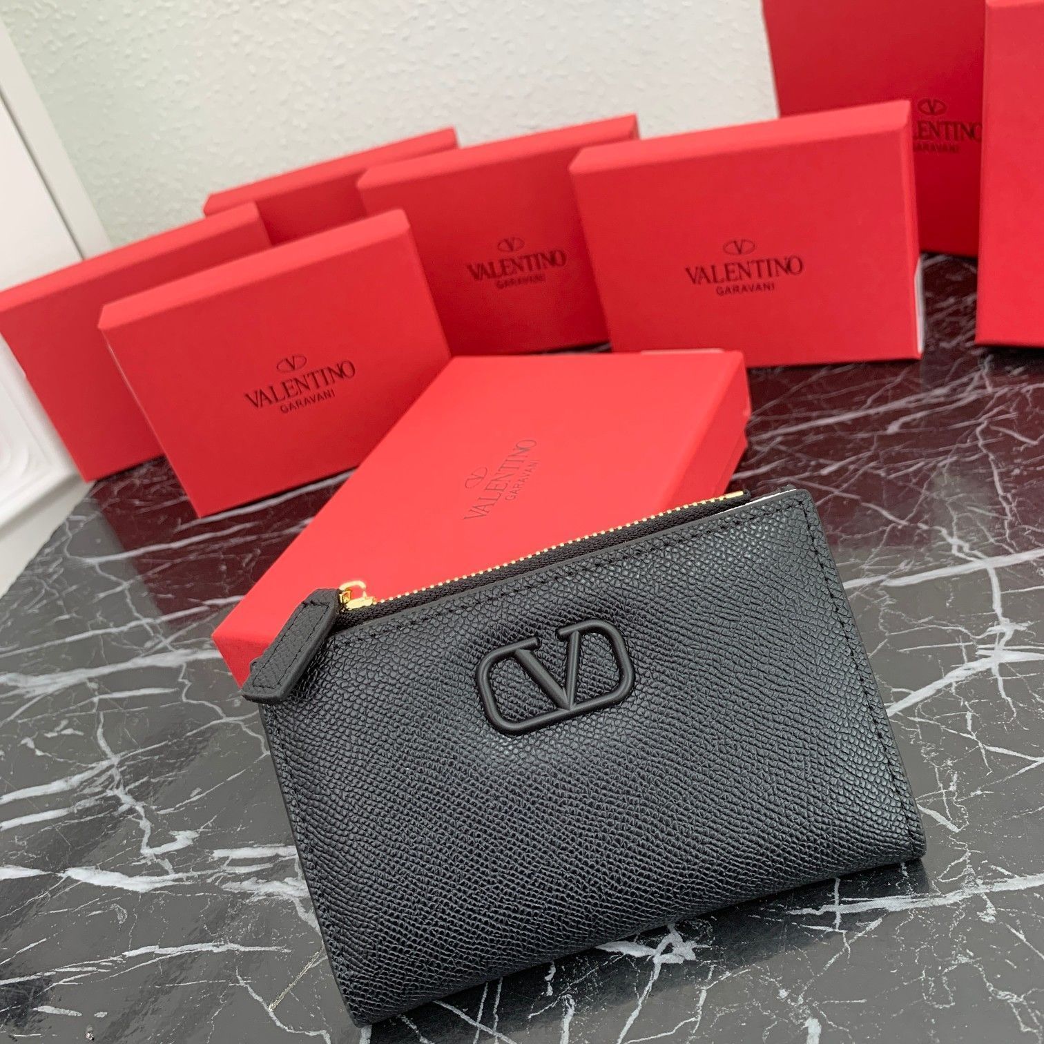 今日特価】Valentino ショートウォレット, ブラック/ピンク