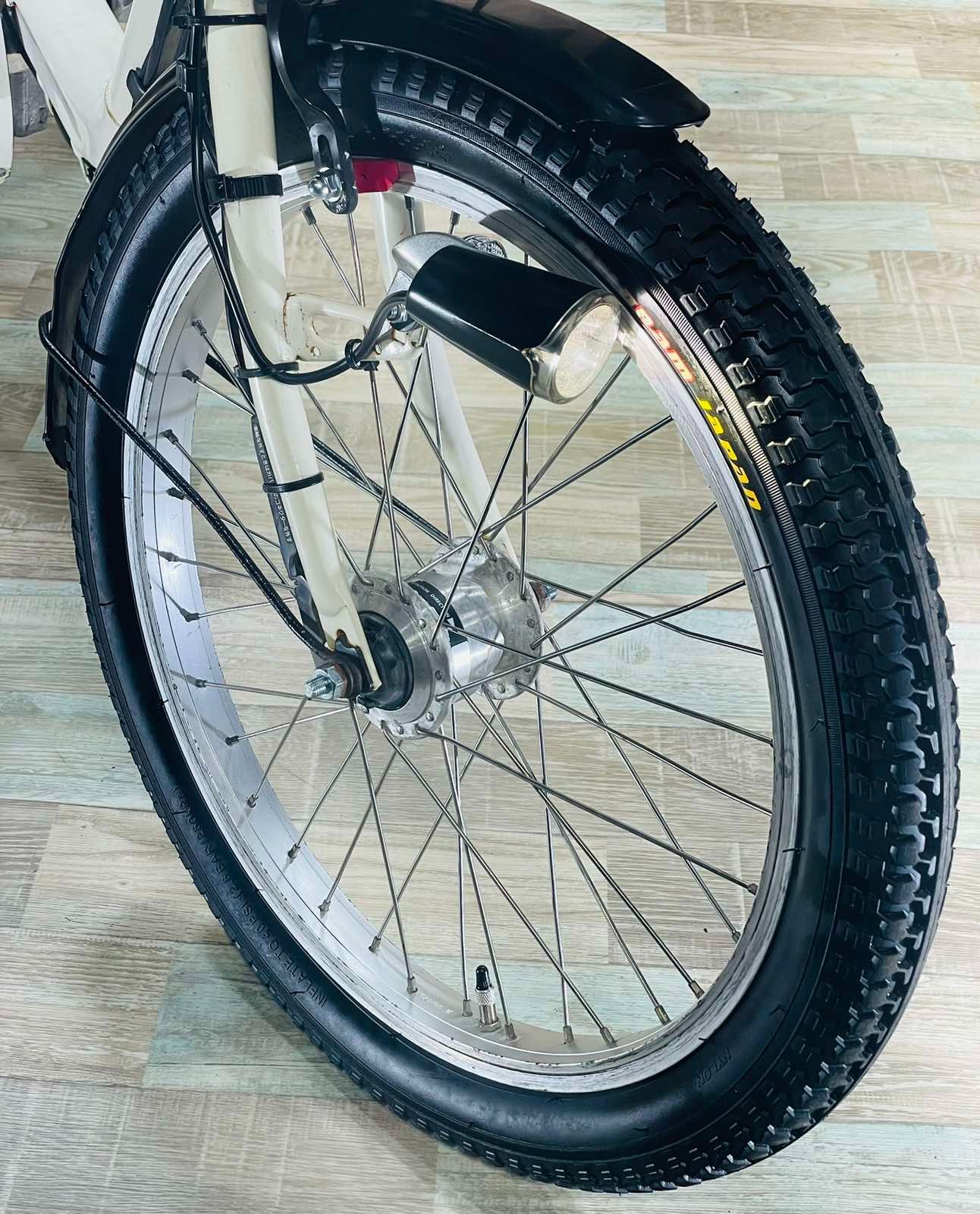 超お買い得】【高級ベビーシート】【大人気色】【オフホワイト