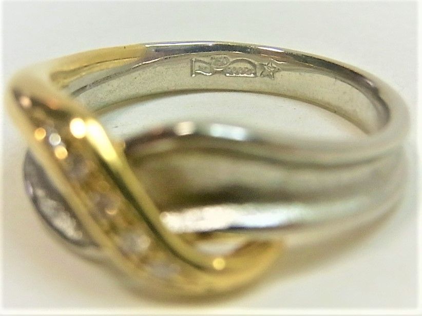 Pt900 750プラチナ18金コンビリング ダイヤ0.05ct 波柄モチーフ