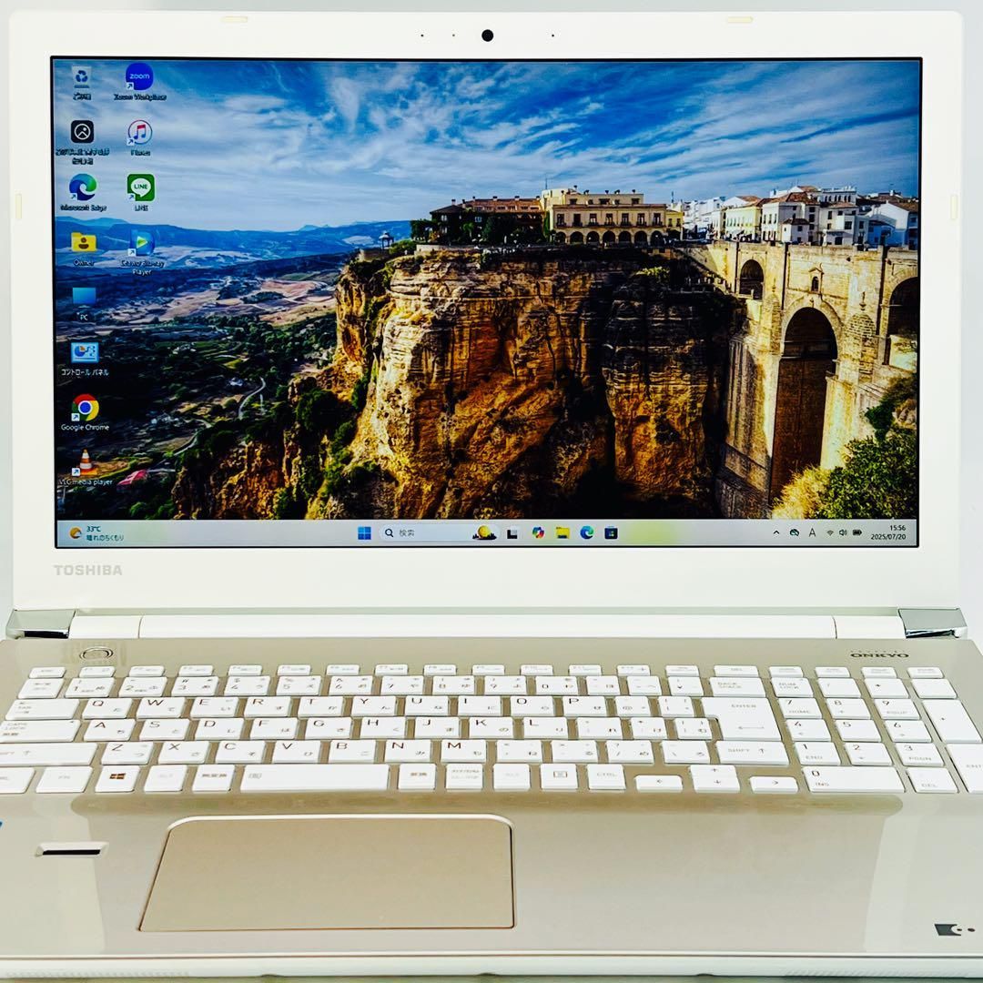 東芝 dynabook T75/CG Core i7 7500U 2.7GHz/8GB/256GB(SSD)/Blu-ray/15.6