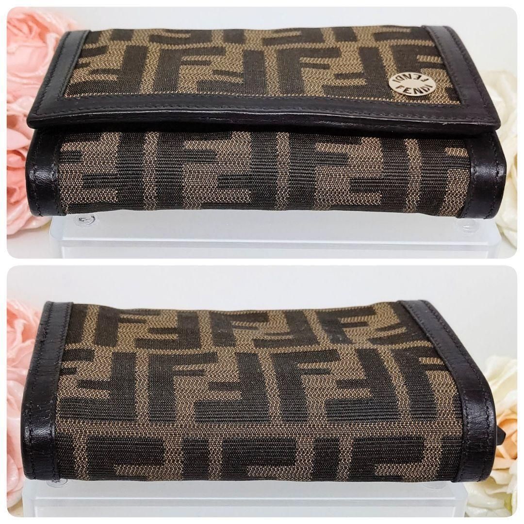 FENDI ズッカ柄 折り財布