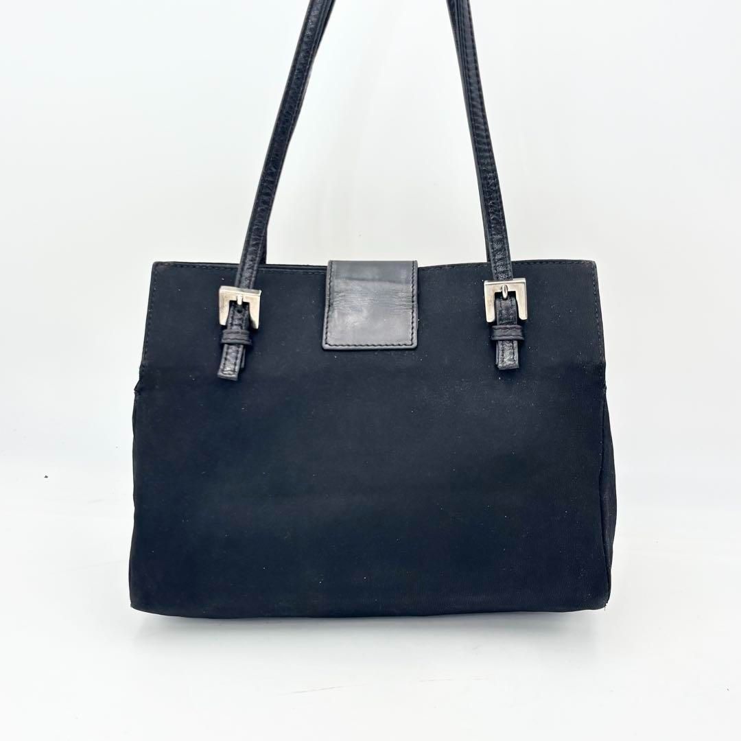 FENDI フェンディミニバッグ　ハンドバッグ　ポーチ　ブラック　黒 FENDI フェンディ ミニマンマトート ハンドバッグ 黒 ジャージ