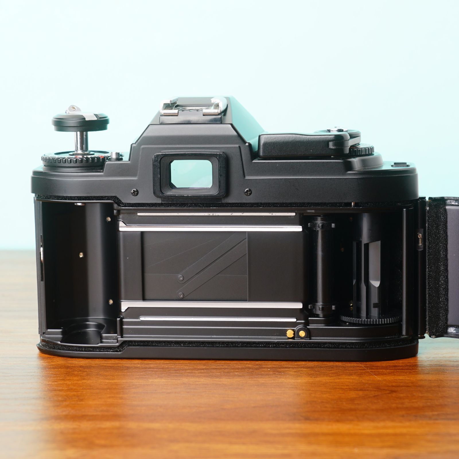 美品] 完動品◎ニコン FG ブラック フィルムカメラ #48 - メルカリ