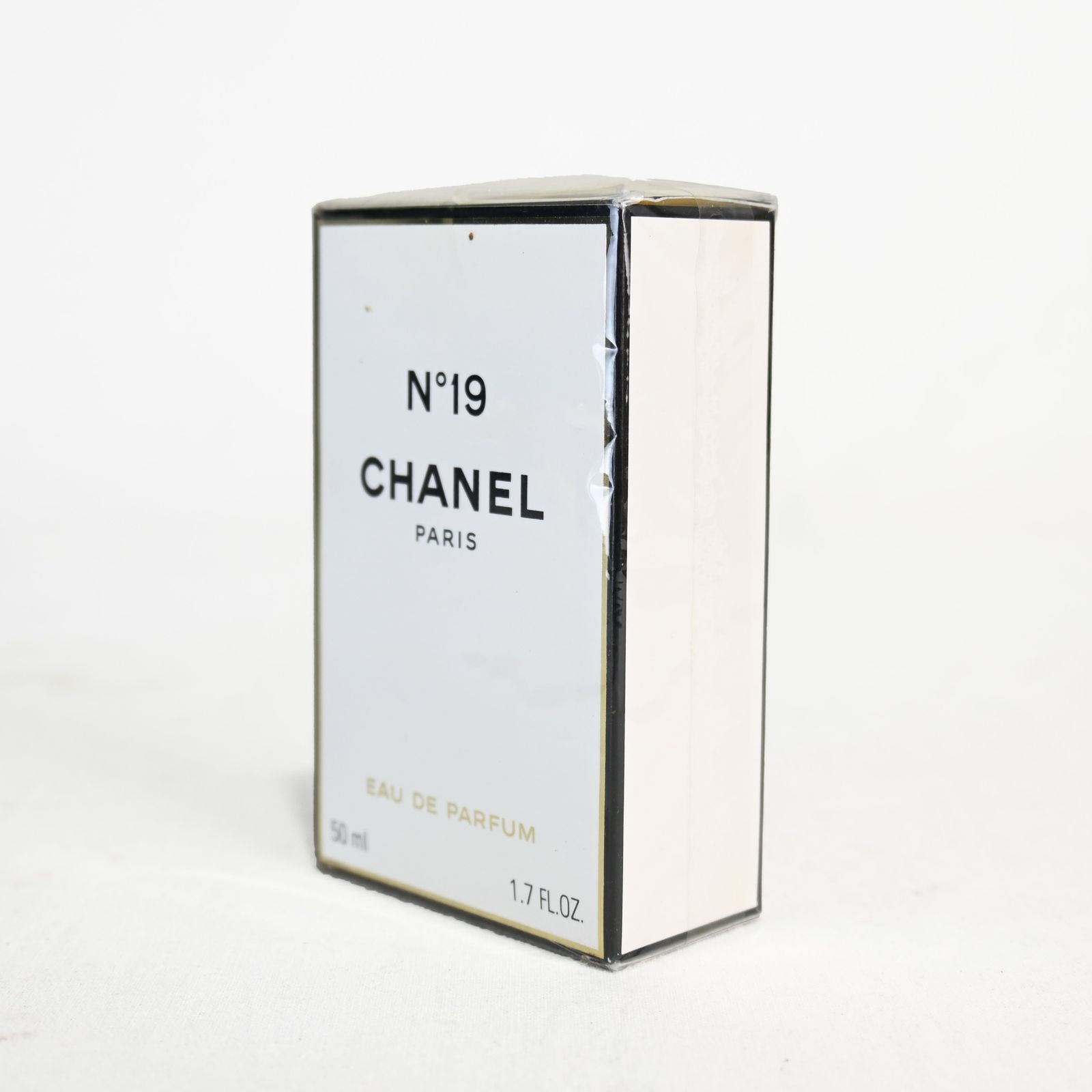 ○ 未開封 CHANEL No.19 Eau de Parfum 50ml シャネル 香水